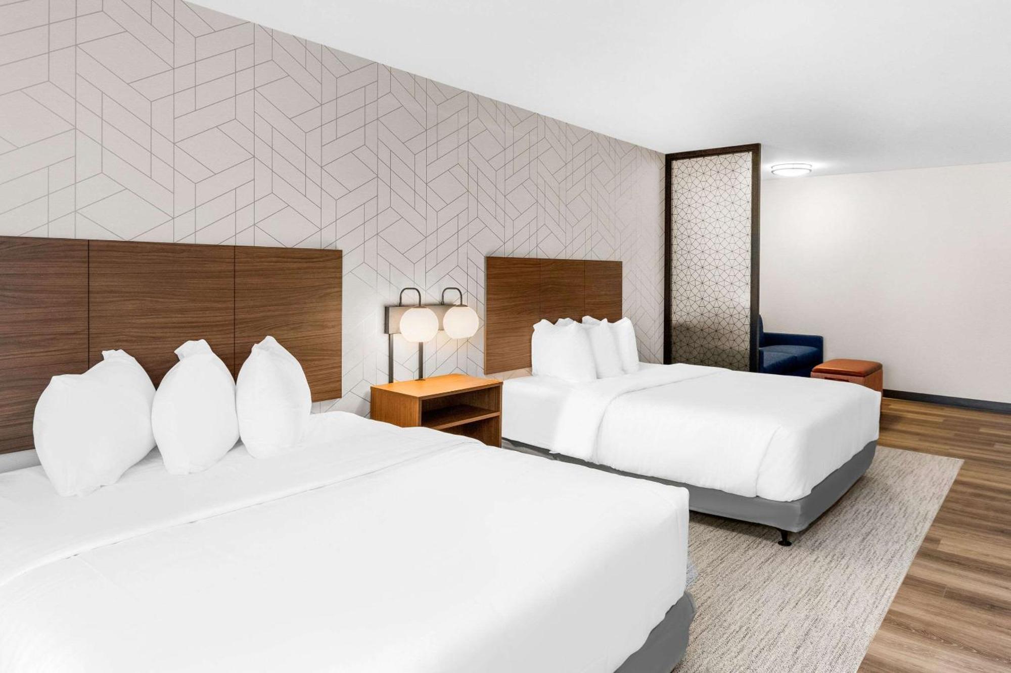 Everhome Suites Lexington - Horse Park Εξωτερικό φωτογραφία