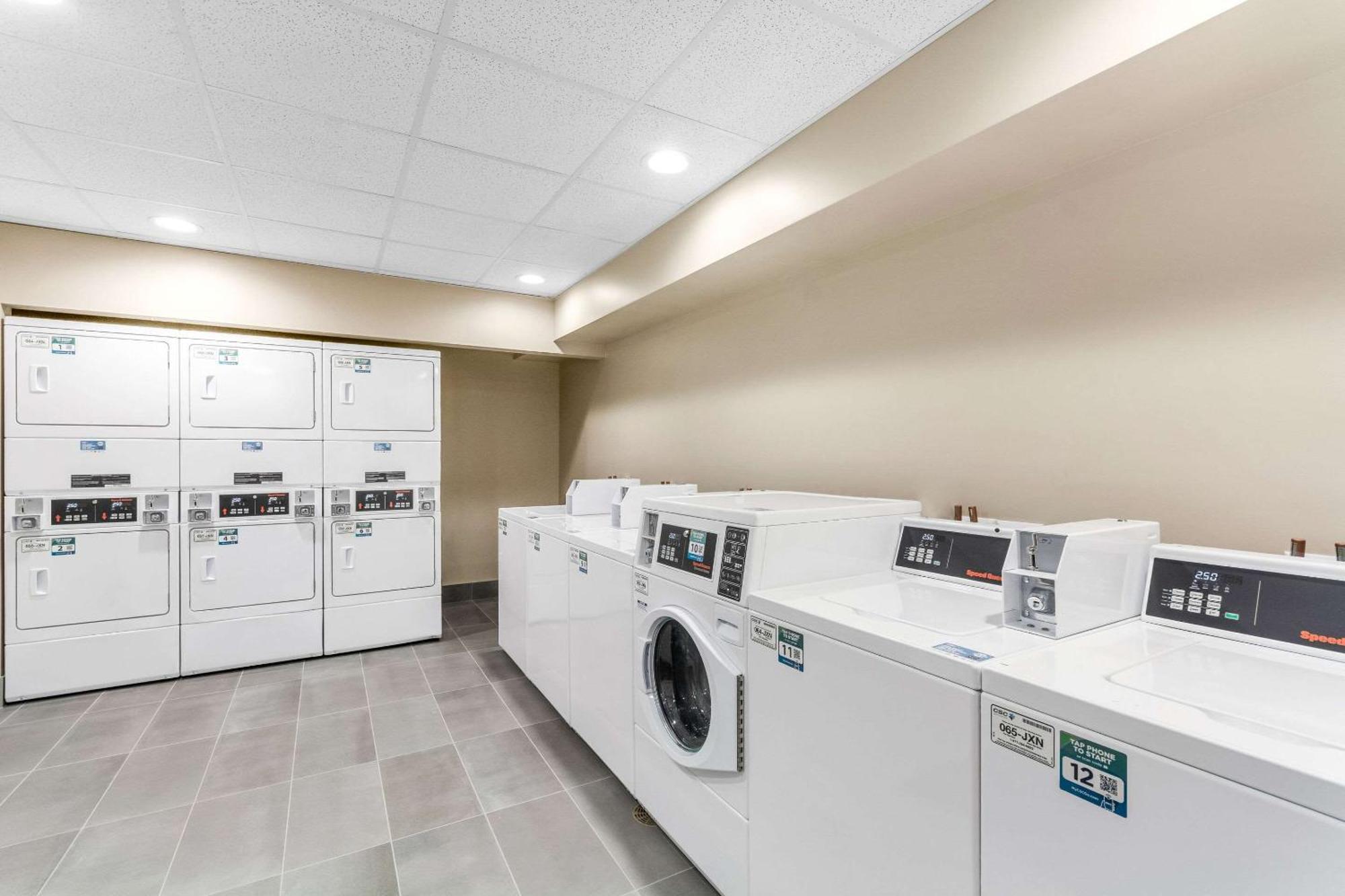 Everhome Suites Lexington - Horse Park Εξωτερικό φωτογραφία